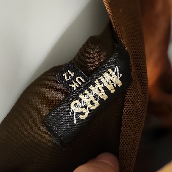 Mars the baby dress - Picture 7 of 8